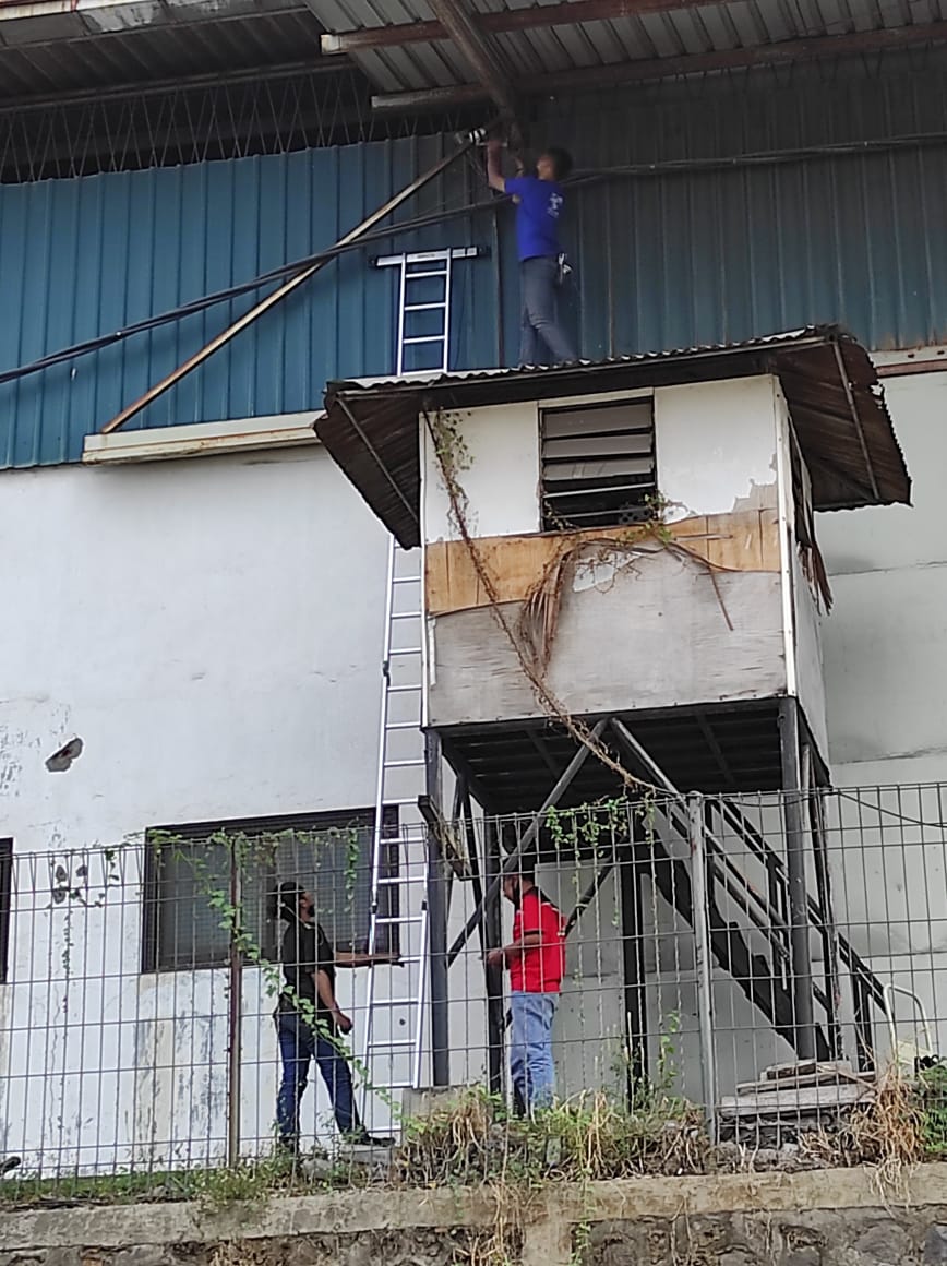 Deskripsi proyek